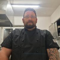 Cuoco o pizzaiolo per servizio di pranzo