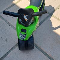 moto giocattolo