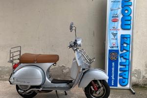 Piaggio Vespa 125 PX Classic