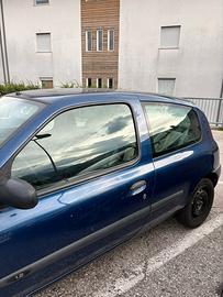 clio renault 2000