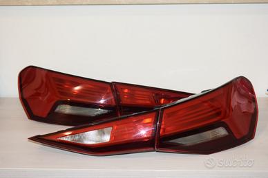 Fari Alogeni posteriori Audi A3 8y