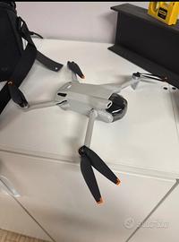 Drone dji mini mavic 3