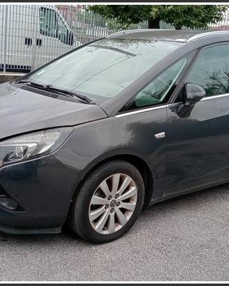 OPEL Zafira C 2012 per ricambi