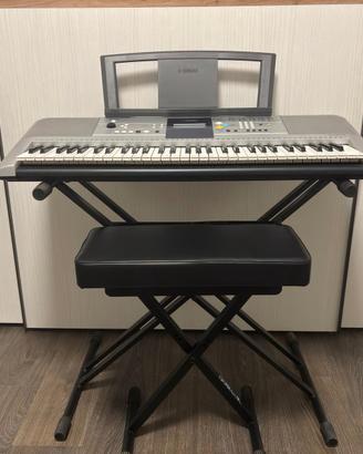 Tastiera Yamaha psr-e323