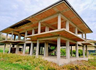 Casa 330mq + Terreno 1400mq