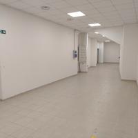 Magazzino laboratorio ristrutturato