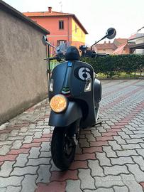Vespa 300 6 Giorni
