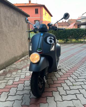 Vespa 300 6 Giorni