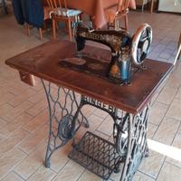 Macchina da cucire a pedale Singer originale 1913