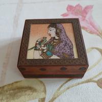 Scatola Porta-gioie Vintage in Legno Intarsiato