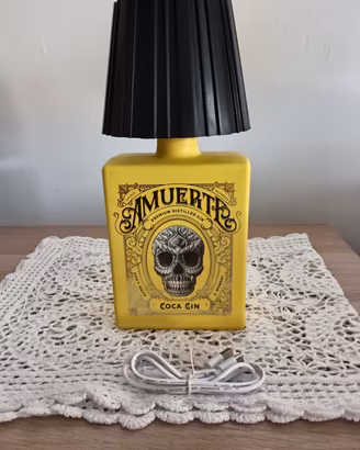 lampada Amuerte gialla 