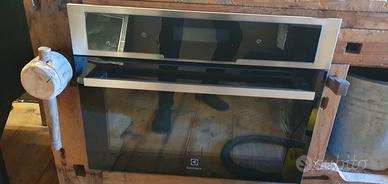 Forno incasso compatto e combinato Microonde-grill