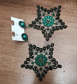 Grandi orecchini color verde smeraldo