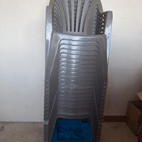 20 sedie impilabili in plastica