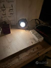 Faretti a soffitto orientabile