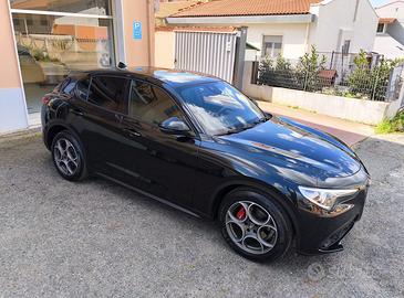 Alfa Romeo Stelvio 2.2 Turbodiesel 160 CV AT8 RWD 
