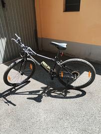 Mounain bike marca KONA modello Smoke