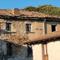 Casa, rustici e terreni sul colli di Fortunago