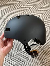 Casco bici o monopattino