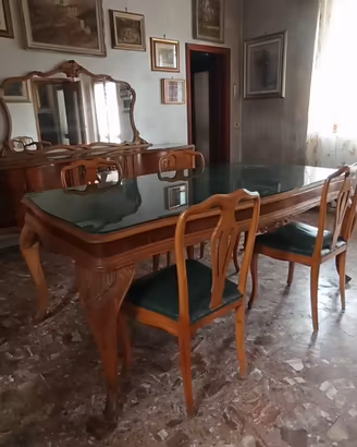 Tavolo anni '50 stile chippendal 