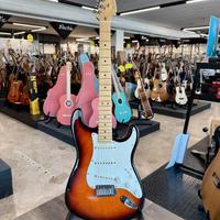 FENDER STRATOCASTER 1996 50TH ANNIVERSARY SUNBURST