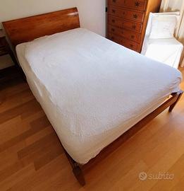 Letto piazza e mezzo in legno