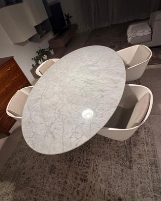 Tavolo Saarinen + 4 Sedie