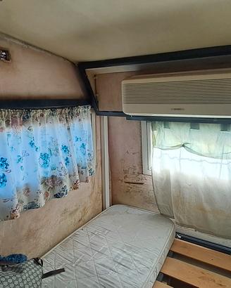caravan roulotte 7. 5 MT pi timone