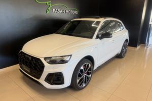 Audi Q5 40 2.0 tdi mhev 12V Identity Black quattro