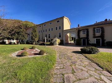 3 LOCALI A PICINISCO