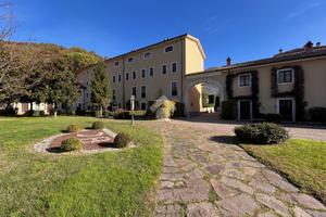 3 LOCALI A PICINISCO