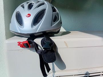casco per adulti cicloturismo