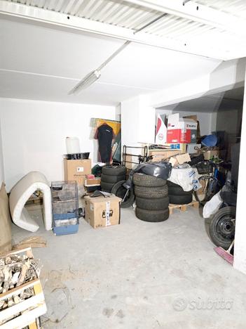 Garage di mq 40, Umbertide zona Coop - COM274