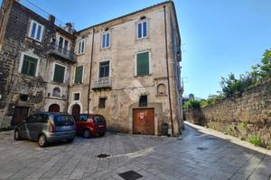 3 LOCALI A SANT'AGATA DE' GOTI