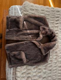 Gilet in finta pelliccia e pelle