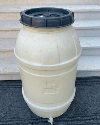 Botte con rubinetto 220 lt