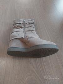 Stivaletto scamosciato