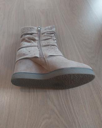Stivaletto scamosciato