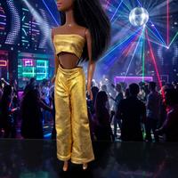 Top e pantaloni oro compatibili per Barbie