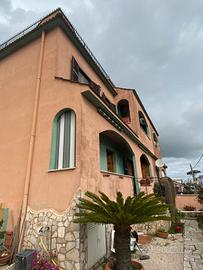 Villa bifamiliare
