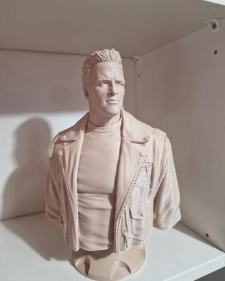 Terminator T-800 (Arnold Schwarzenegger) 