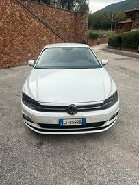 Volkswagen Polo 1000.  80cv 2021