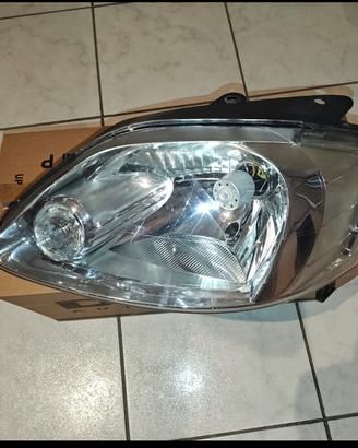 Faro Volkswagen fox 