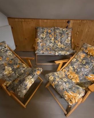 Divano 2 posti e 2 poltrone legno imbottite
