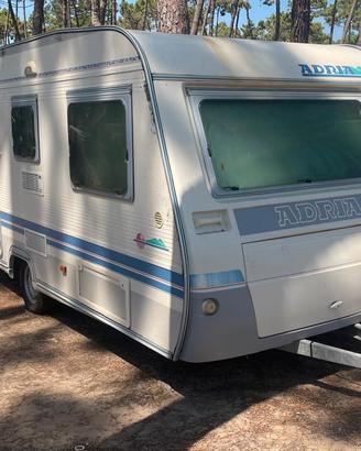 adria unica 490db