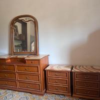 Camera in radica di noce