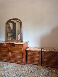 Camera in radica di noce