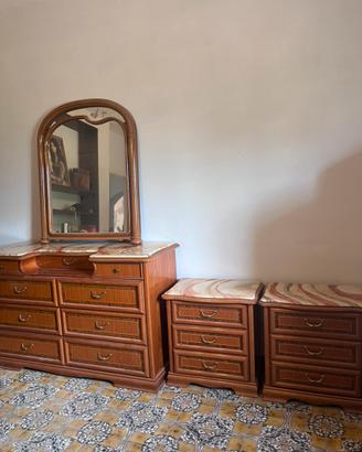 Camera in radica di noce