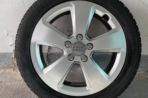 4 cerchi da 17 con gomme da neve per audi a3