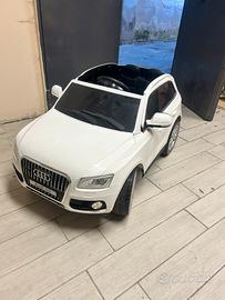 Auto elettrica Audi Q5 per bambini